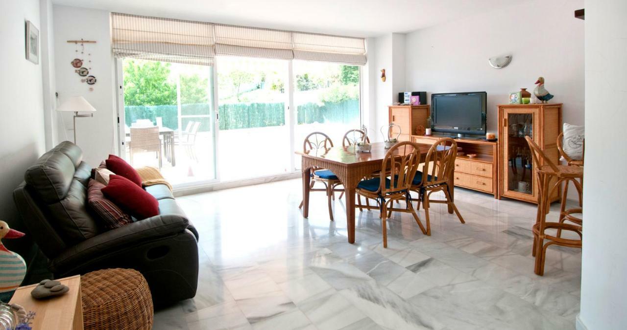 Apartament Les Tonyines Llanca Exterior photo
